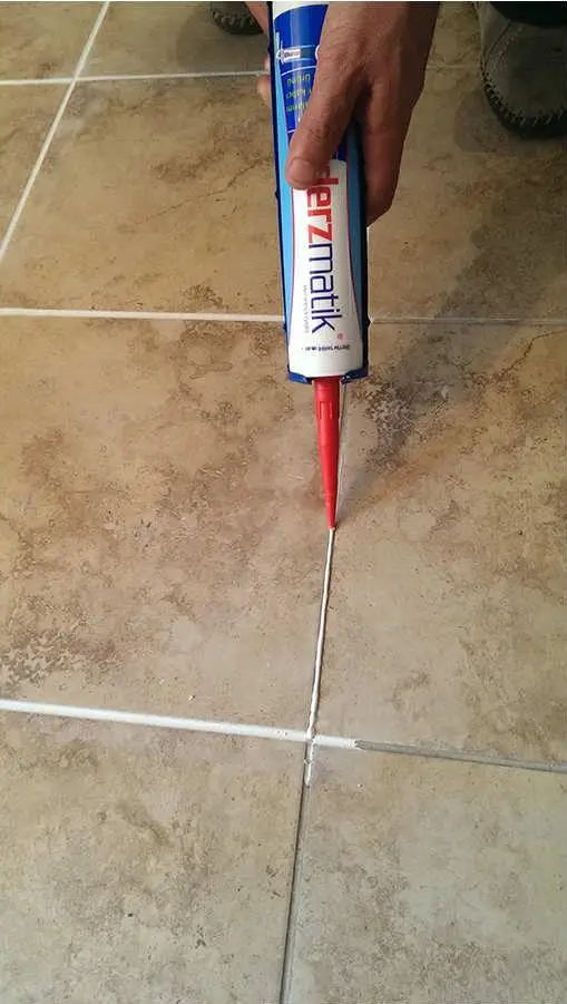 Derzmatik Profesyonel Kartuşlu Beyaz 450 gr 2`li Set Derzmatik Profesyonel Kartuşlu Beyaz 450 gr 2`li Set